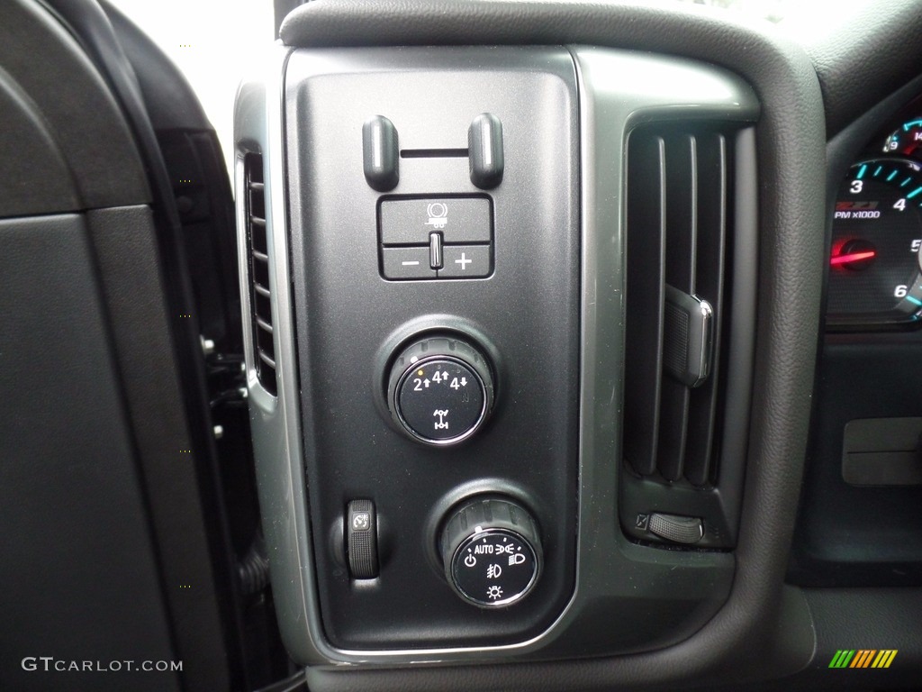 2018 Silverado 2500HD LT Crew Cab 4x4 - Graphite Metallic / Jet Black photo #25