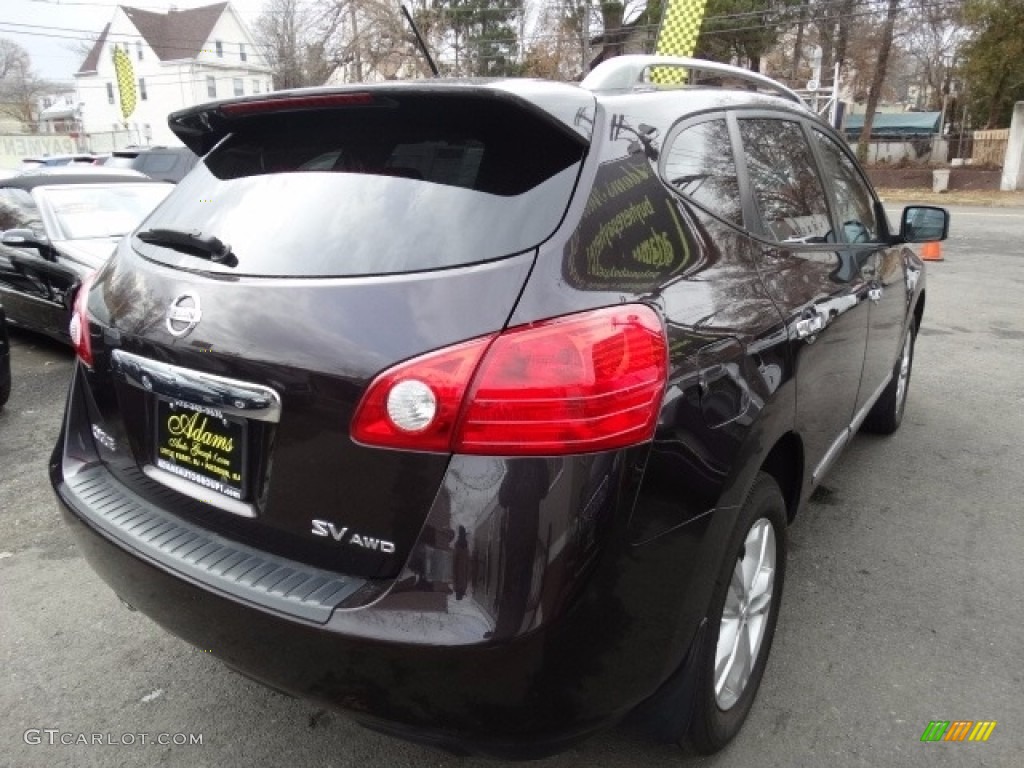 2013 Rogue SV AWD - Cayenne Red / Black photo #7