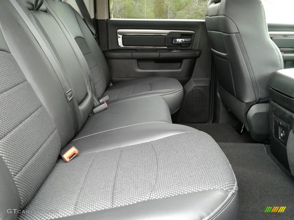 Black Interior 2018 Ram 2500 Big Horn Crew Cab 4x4 Photo #124279947