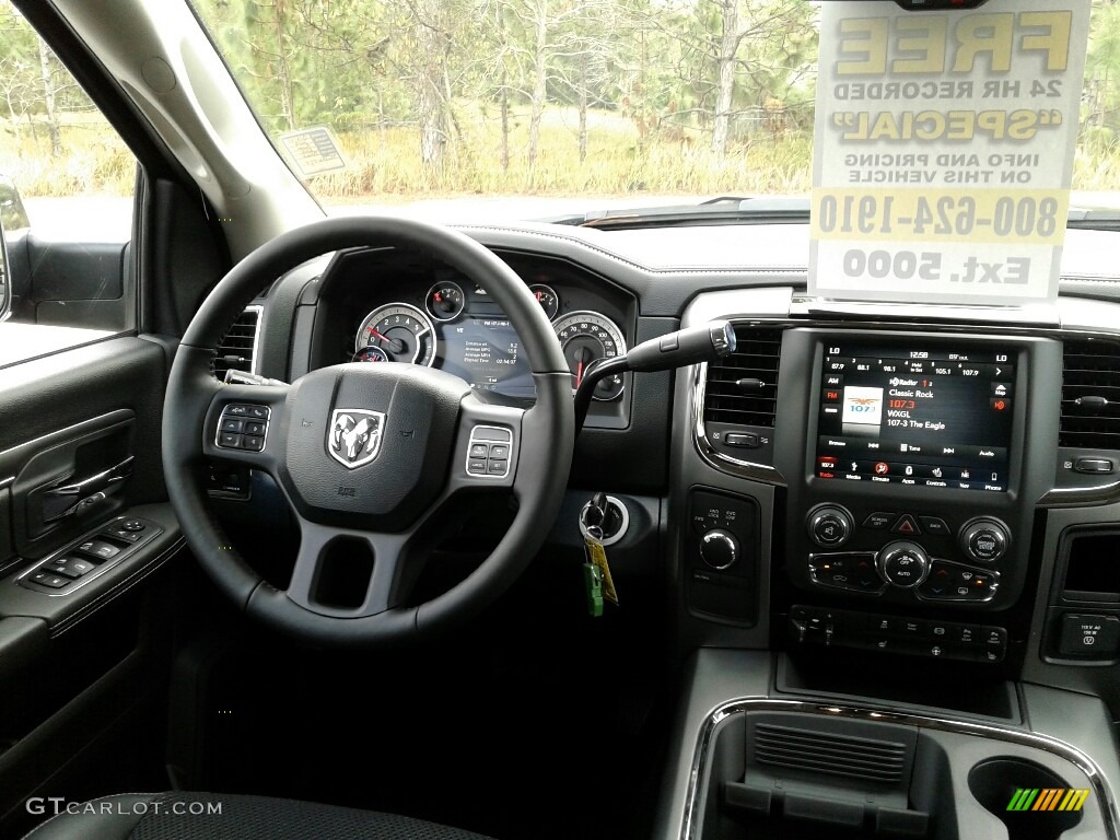 2018 Ram 2500 Big Horn Crew Cab 4x4 Dashboard Photos