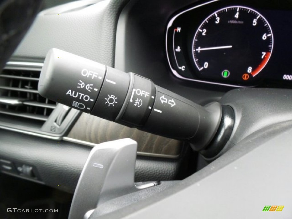 2018 Honda Accord EX-L Sedan Controls Photo #124282722