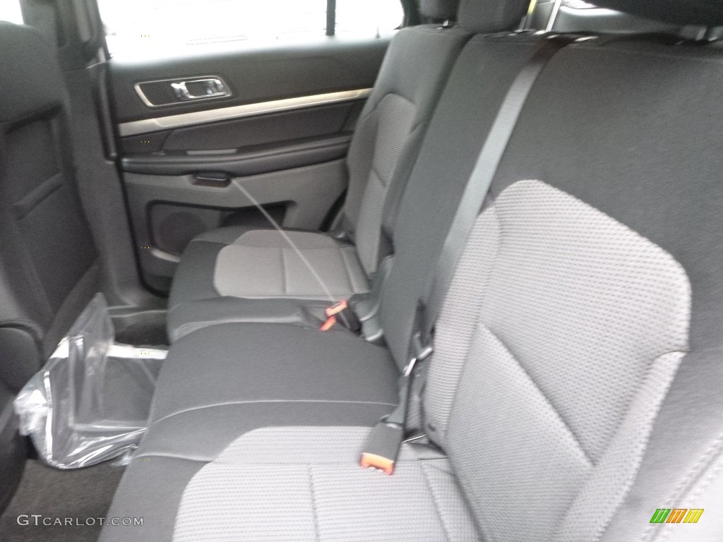 2018 Explorer XLT 4WD - White Platinum / Ebony Black photo #8