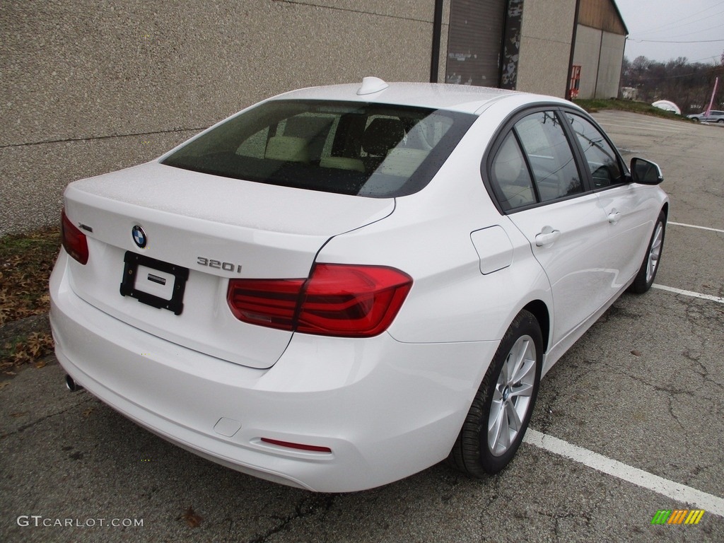 2018 3 Series 320i xDrive Sedan - Alpine White / Venetian Beige photo #3