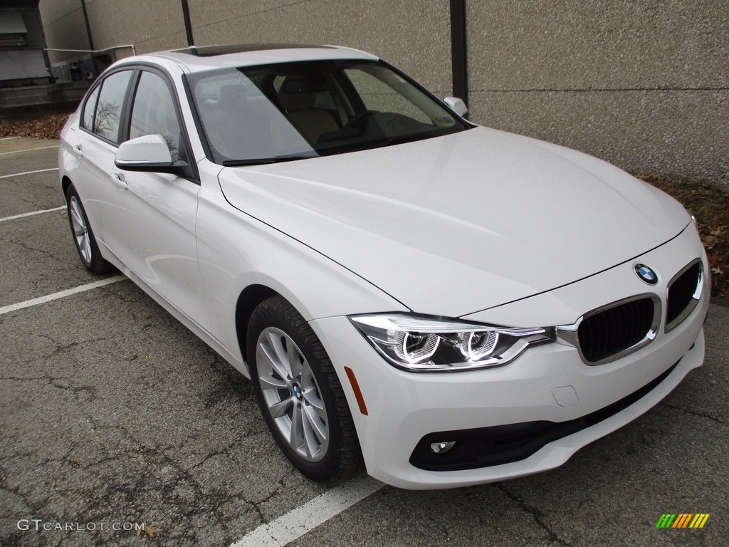 2018 3 Series 320i xDrive Sedan - Alpine White / Venetian Beige photo #6