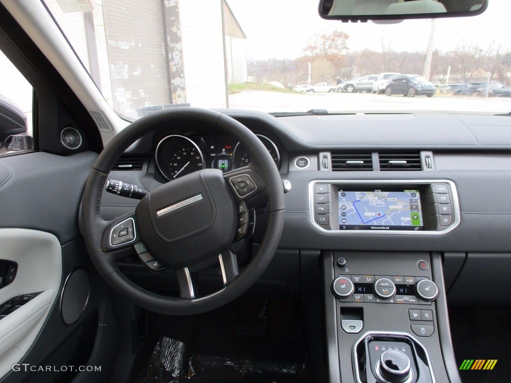 2018 Land Rover Range Rover Evoque SE Lunar/Cirrus Dashboard Photo #124285599