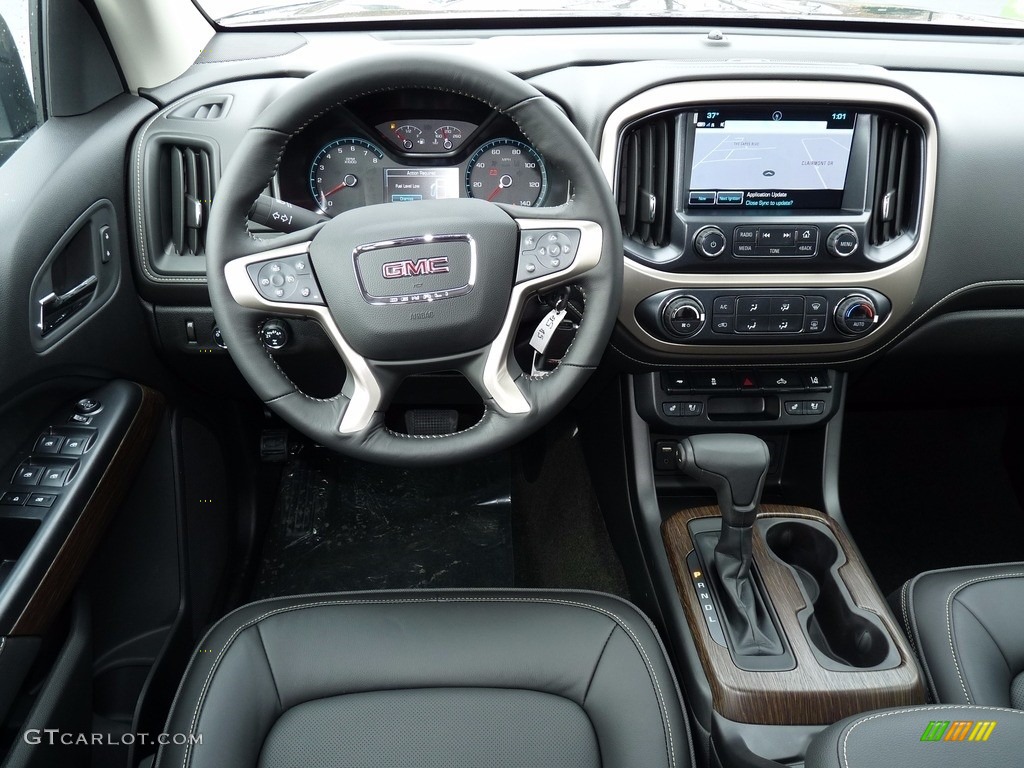 2018 GMC Canyon Denali Crew Cab 4x4 Jet Black Dashboard Photo #124288809