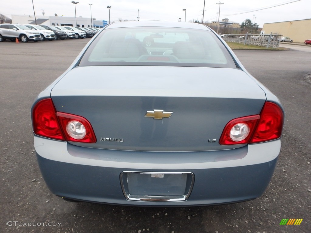 2009 Malibu LS Sedan - Golden Pewter Metallic / Titanium photo #3
