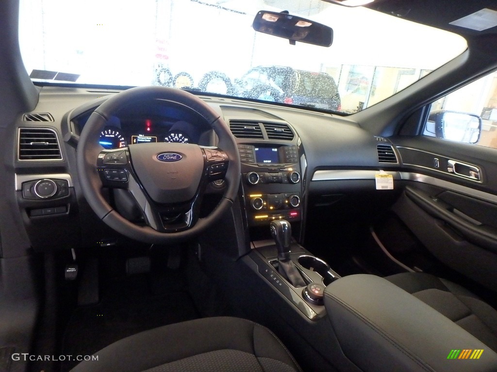 2018 Explorer XLT 4WD - White Platinum / Ebony Black photo #9