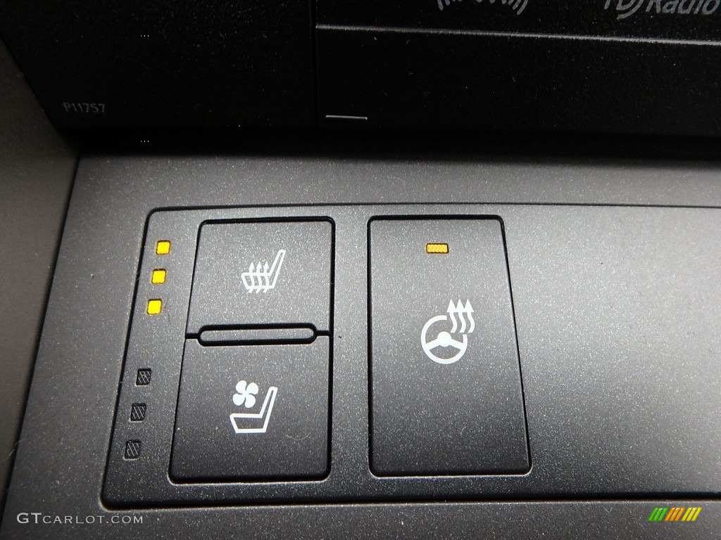 2018 Lexus IS 300 F Sport AWD Controls Photo #124296918