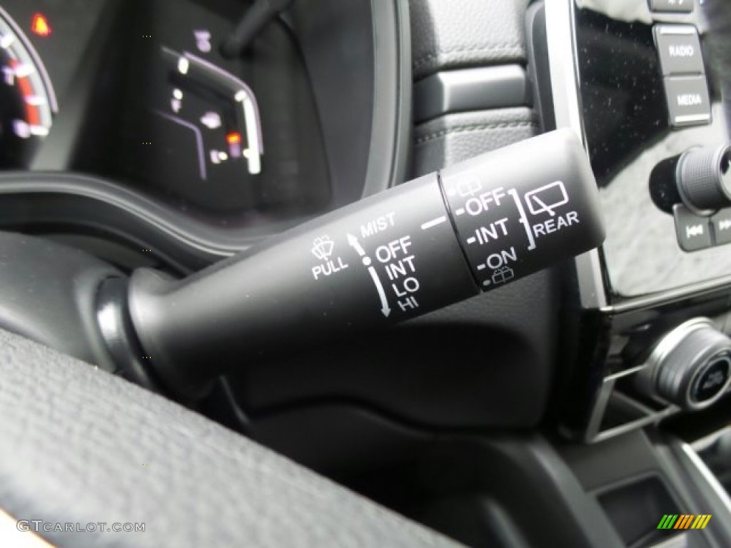 2018 Honda CR-V LX AWD Controls Photo #124297935