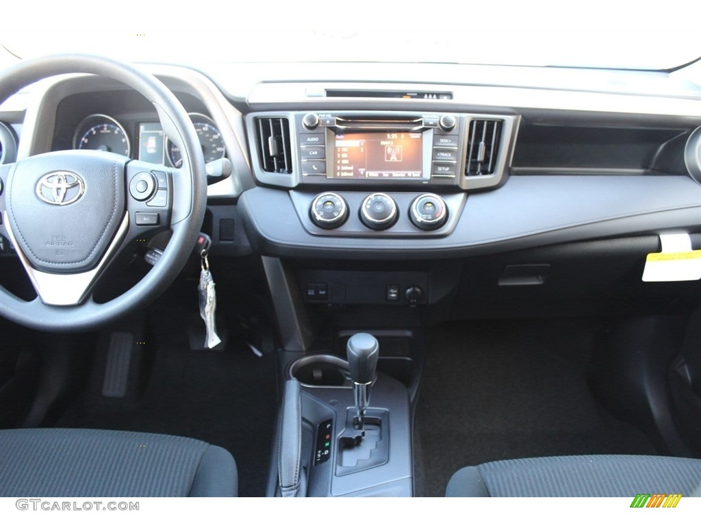 2018 Toyota RAV4 LE Dashboard Photos