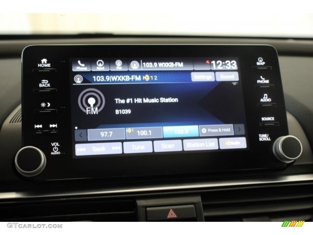 2018 Honda Accord EX-L Sedan Controls Photo #124301943