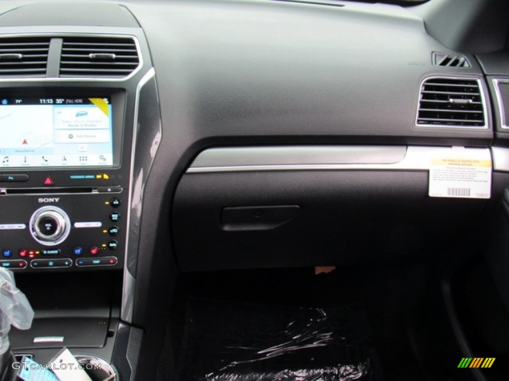 2018 Explorer Sport 4WD - Ingot Silver / Ebony Black photo #18
