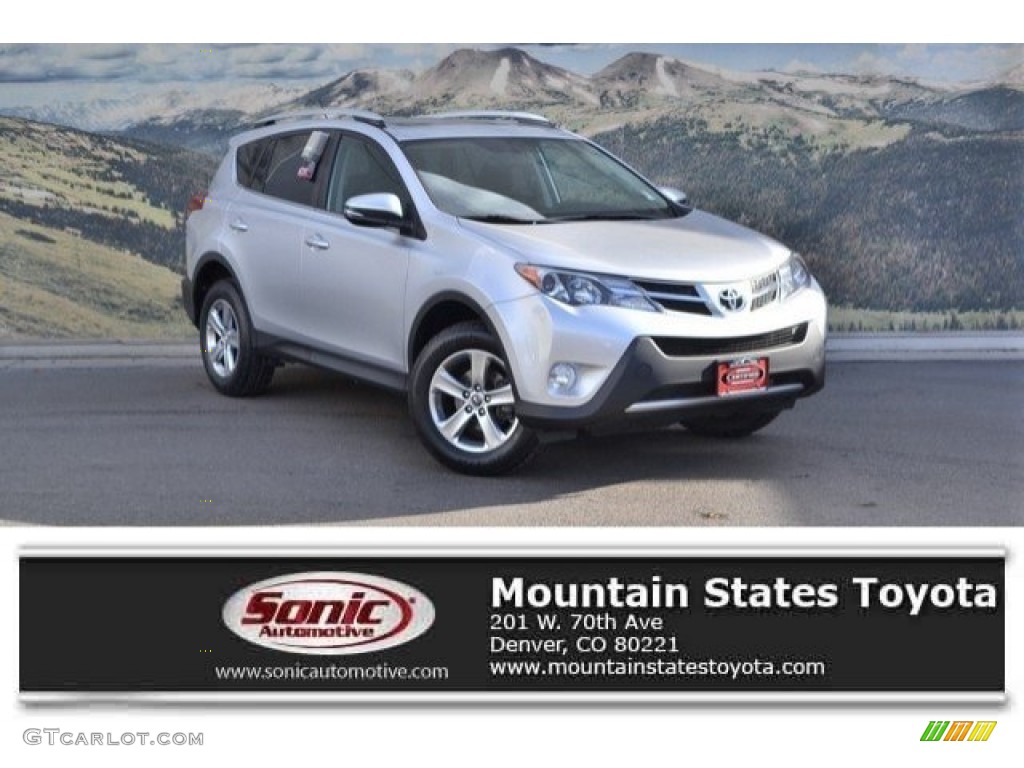 2015 RAV4 XLE - Classic Silver Metallic / Black photo #1