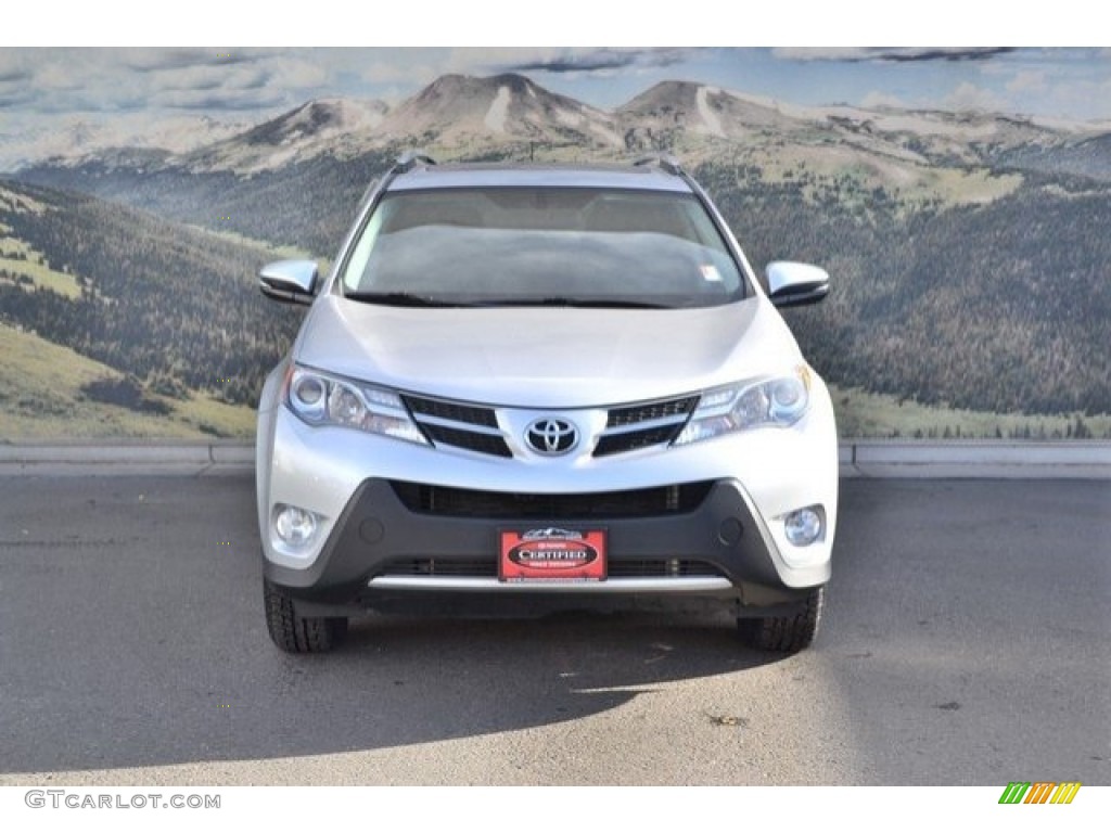 2015 RAV4 XLE - Classic Silver Metallic / Black photo #4