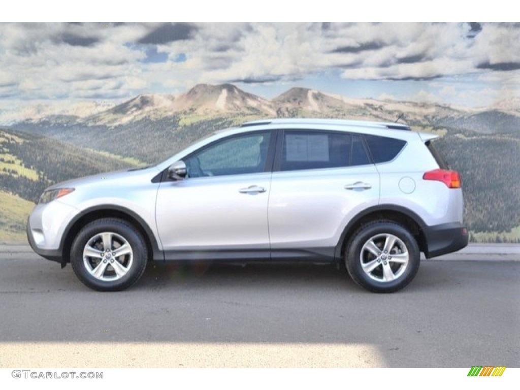 2015 RAV4 XLE - Classic Silver Metallic / Black photo #6