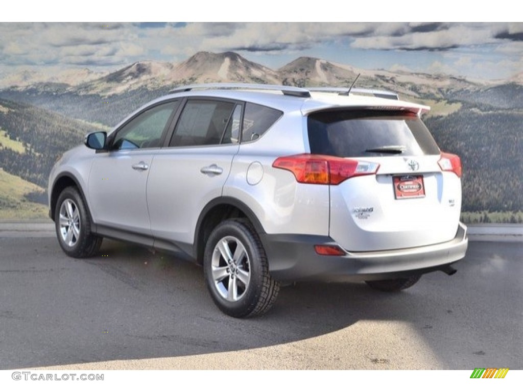 2015 RAV4 XLE - Classic Silver Metallic / Black photo #8