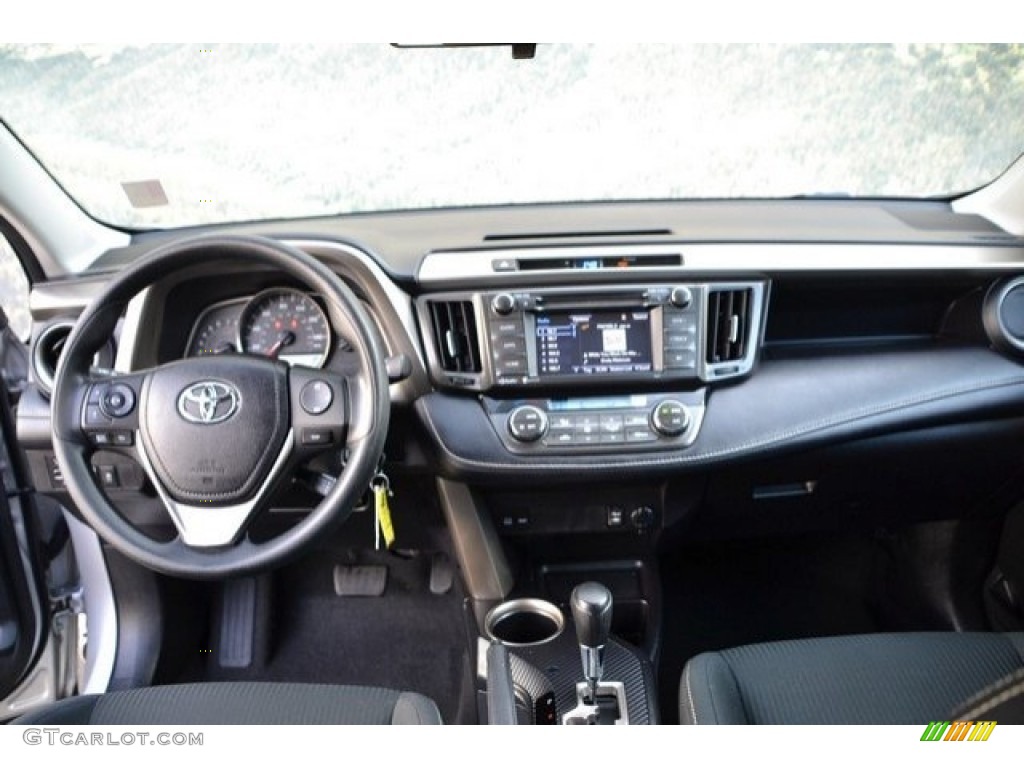 2015 RAV4 XLE - Classic Silver Metallic / Black photo #13