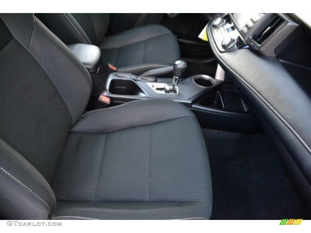 2015 RAV4 XLE - Classic Silver Metallic / Black photo #18