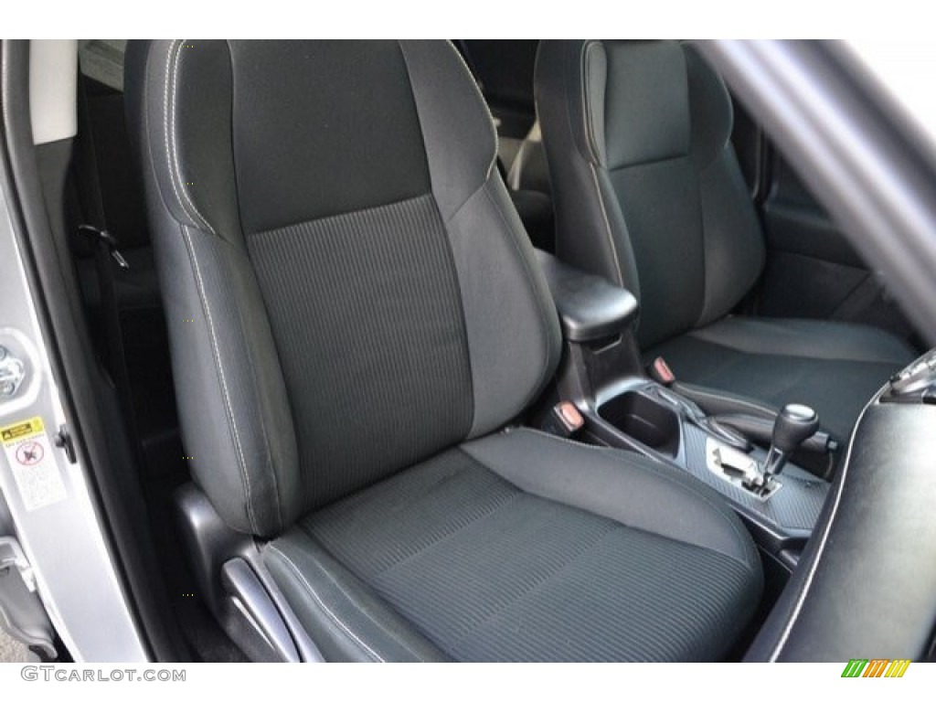 2015 RAV4 XLE - Classic Silver Metallic / Black photo #19