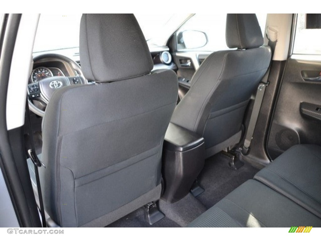 2015 RAV4 XLE - Classic Silver Metallic / Black photo #20