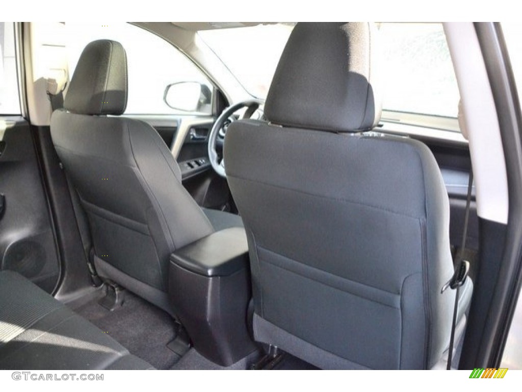 2015 RAV4 XLE - Classic Silver Metallic / Black photo #22