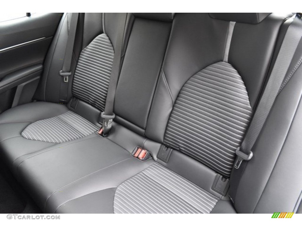 2018 Camry SE - Predawn Gray Mica / Black photo #7