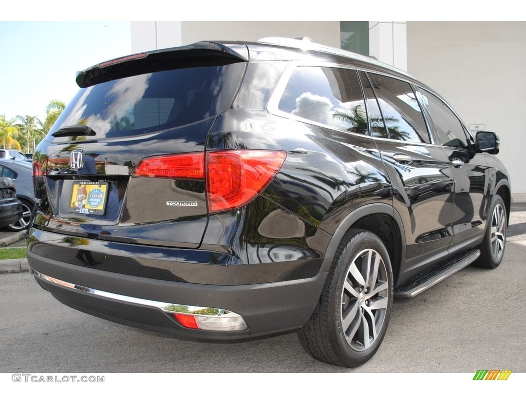 2016 Pilot Touring - Crystal Black Pearl / Black photo #10