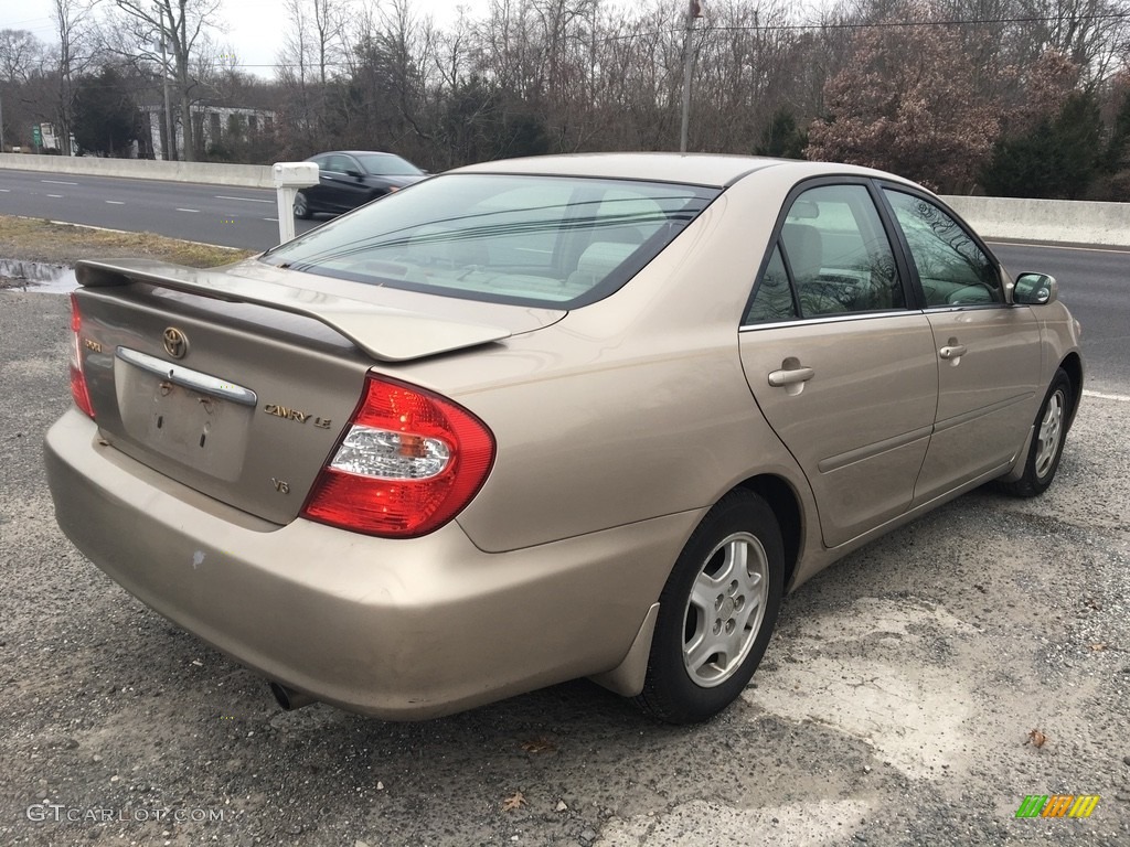 2003 Camry LE V6 - Desert Sand Mica / Taupe photo #5