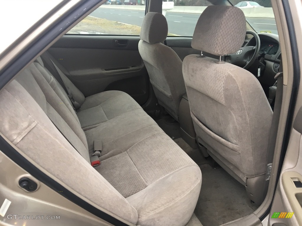 2003 Camry LE V6 - Desert Sand Mica / Taupe photo #10