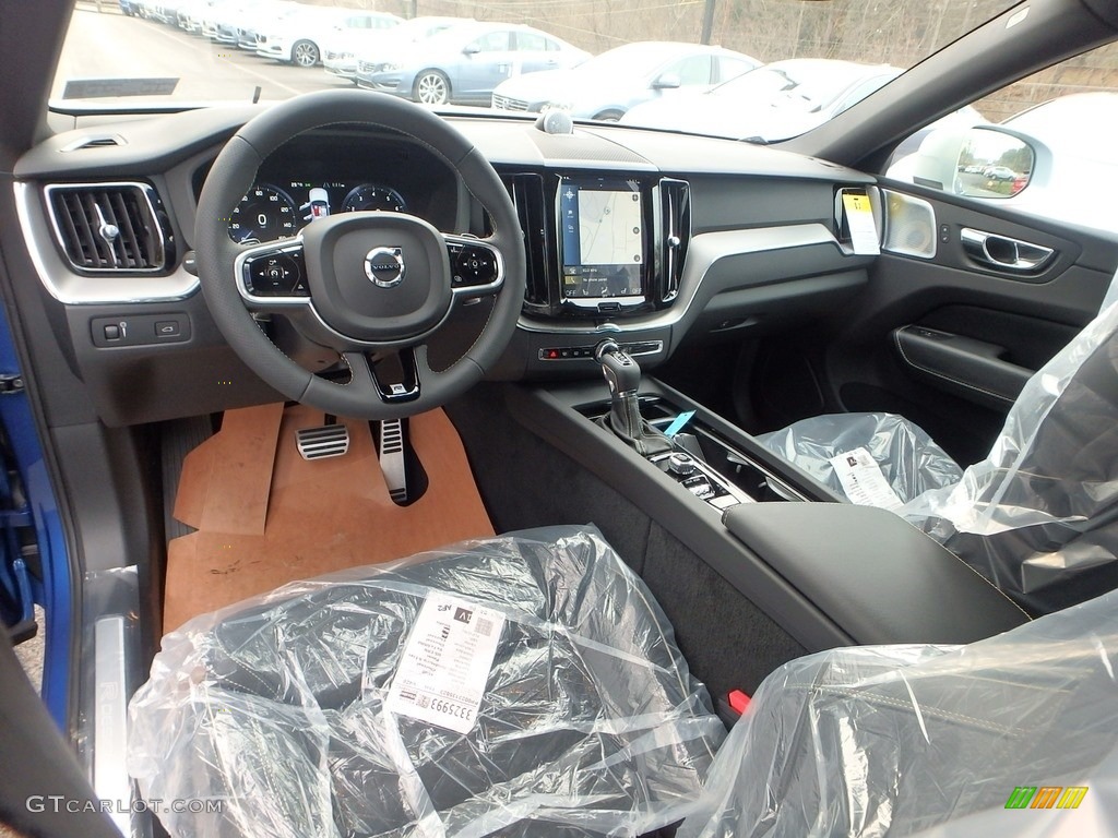 2018 Volvo XC60 T6 AWD R Design Front Seat Photo #124310840