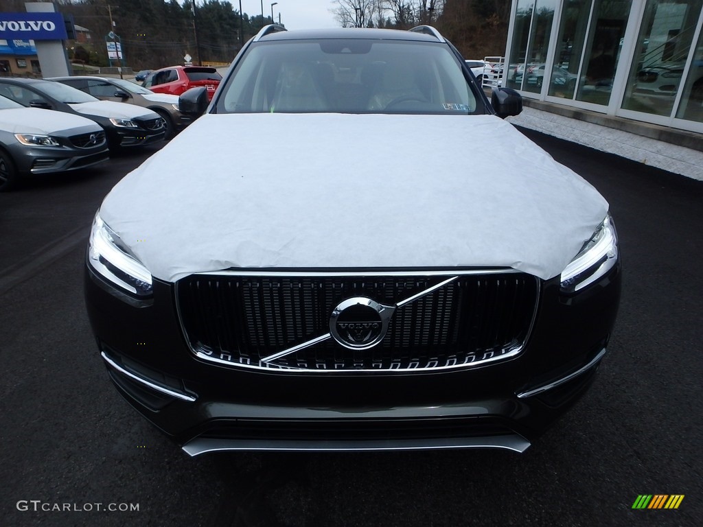 2018 XC90 T6 AWD Momentum - Pine Grey Metallic / Blonde photo #6