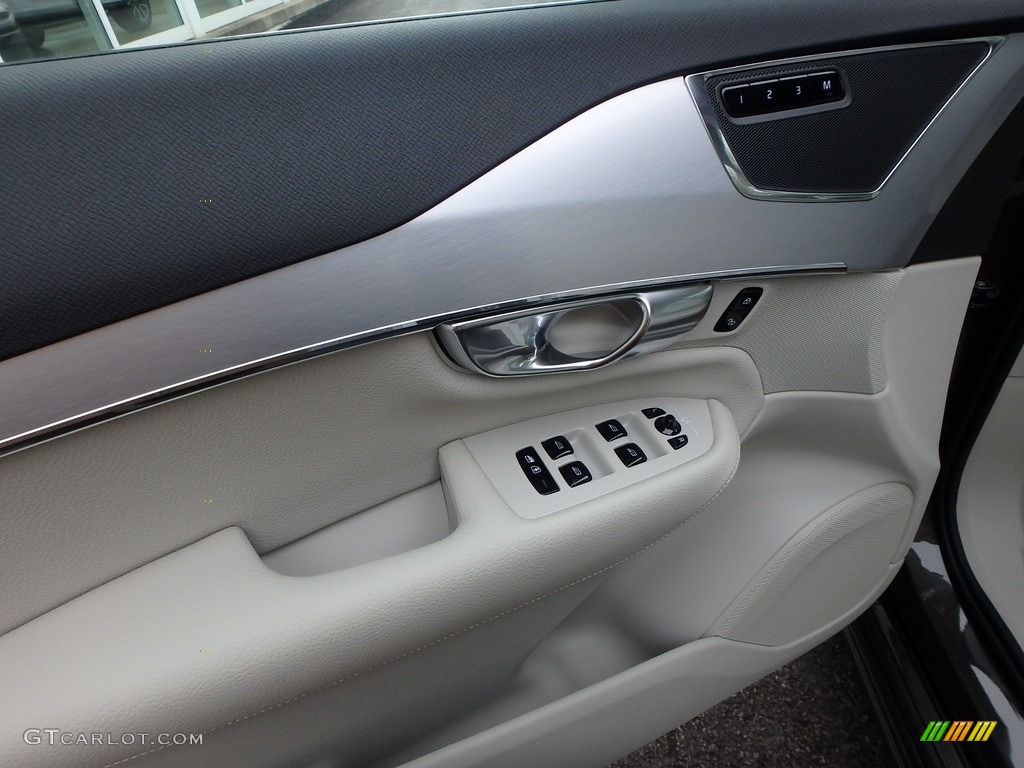 2018 XC90 T6 AWD Momentum - Pine Grey Metallic / Blonde photo #11