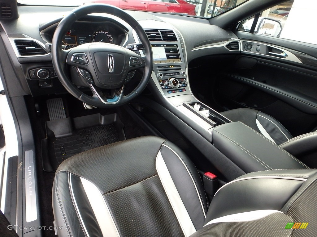 Ebony/Touring White Interior 2017 Lincoln MKZ Reserve AWD Photo #124312997