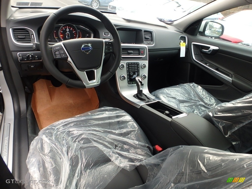 2018 Volvo S60 T5 AWD Interior Color Photos