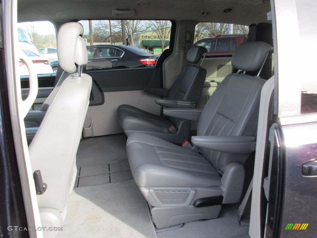2010 Grand Caravan SXT - Deep Water Blue Pearl Coat / Medium Slate Gray/Light Shale photo #9