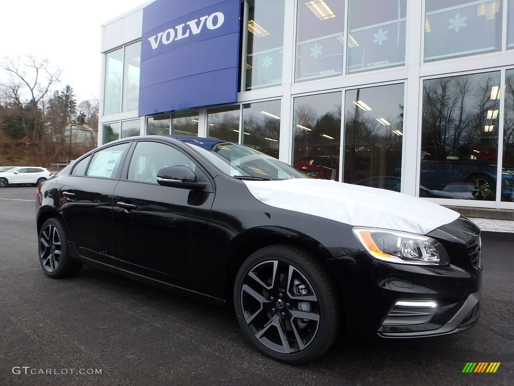 Onyx Black Metallic 2018 Volvo S60 T5 AWD Dynamic Exterior Photo #124314965