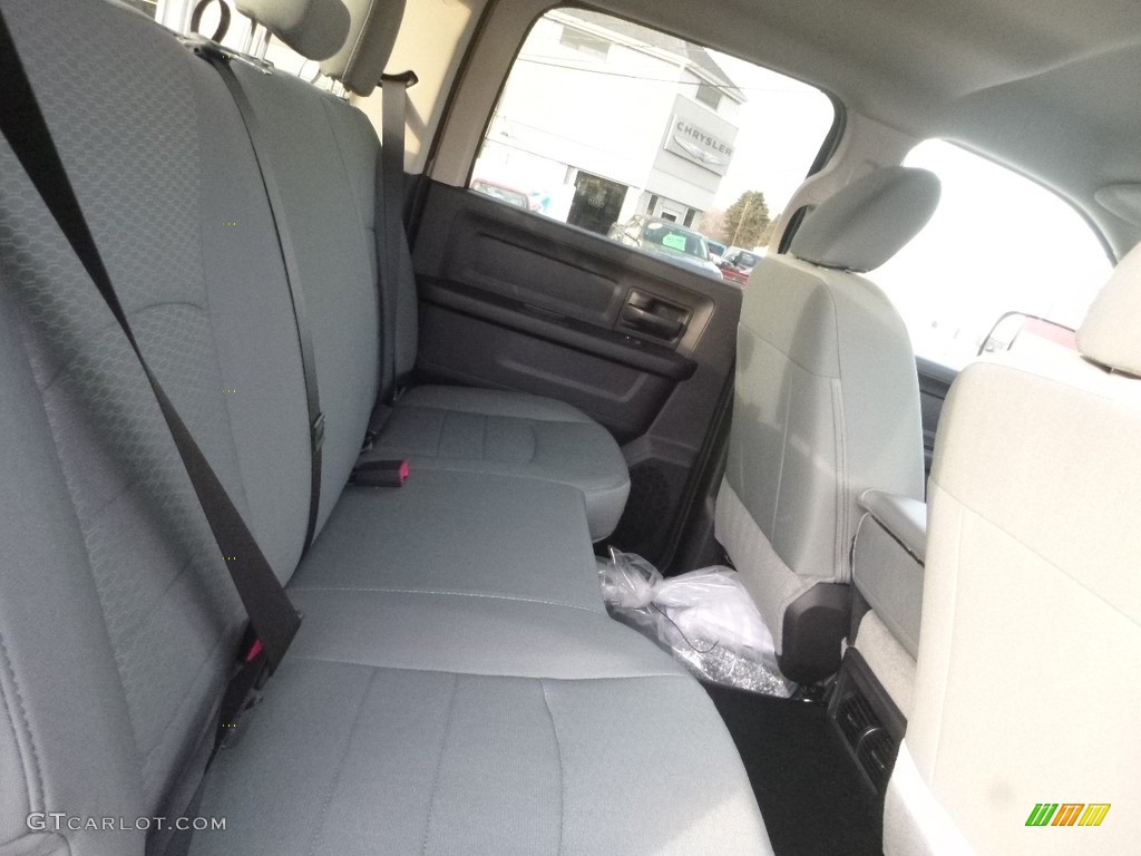 2018 2500 Tradesman Crew Cab 4x4 - Delmonico Red Pearl / Black/Diesel Gray photo #13