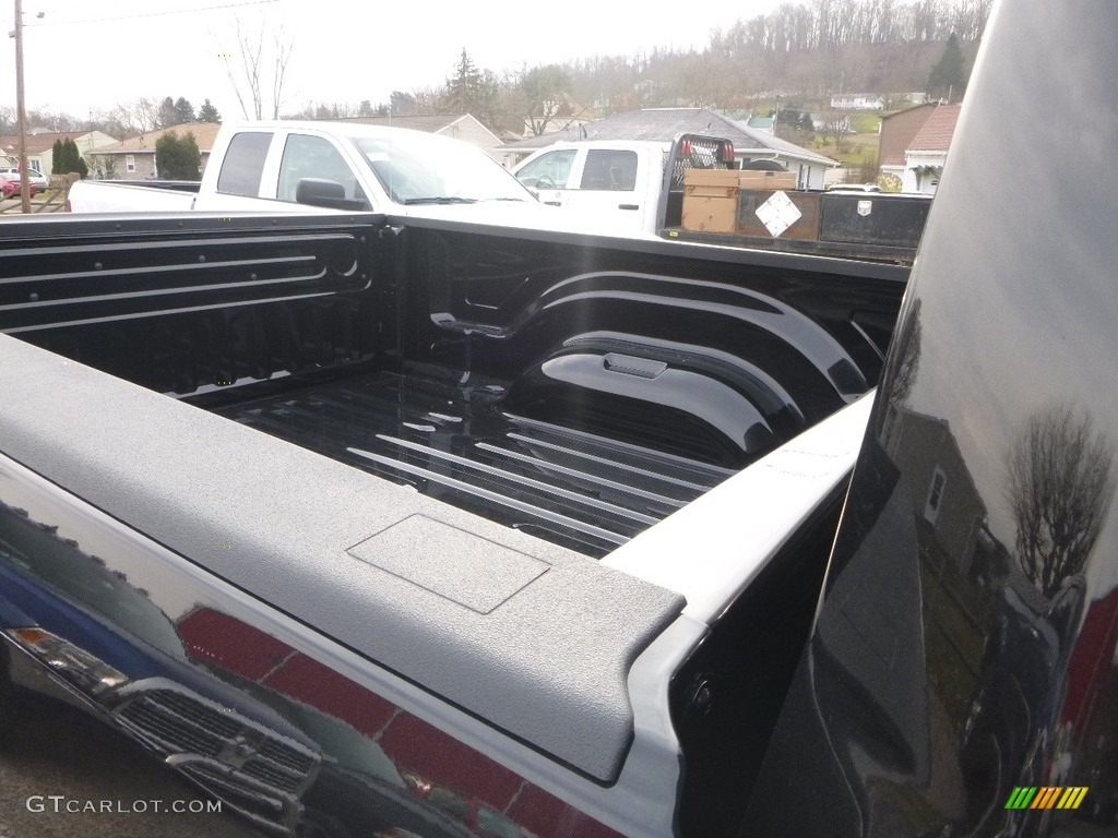 2018 1500 Express Quad Cab 4x4 - Brilliant Black Crystal Pearl / Black/Diesel Gray photo #14