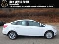 2018 Oxford White Ford Focus SE Sedan  photo #1