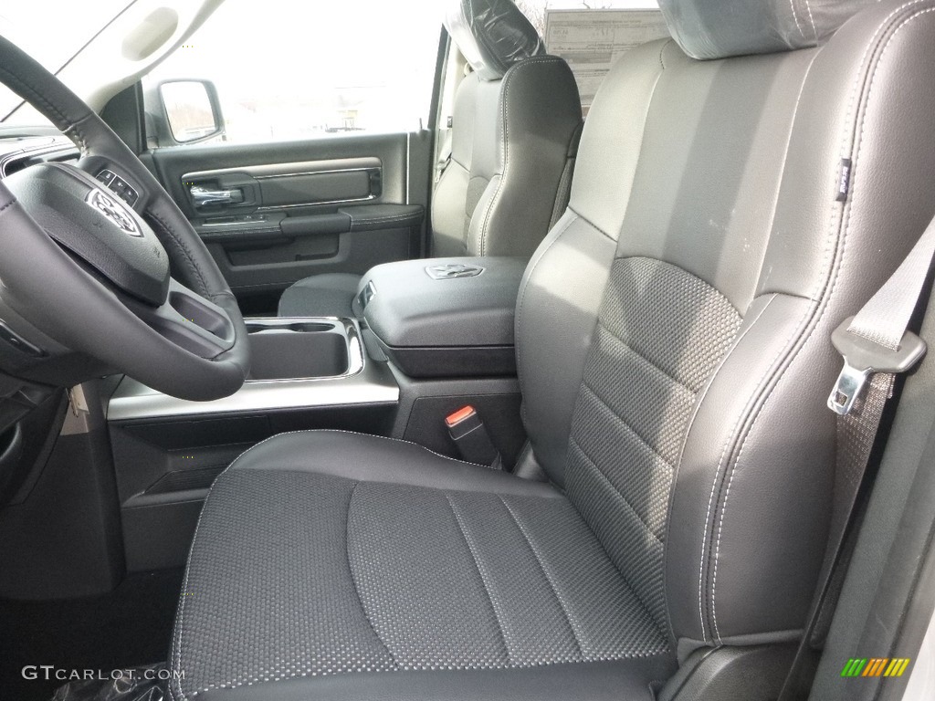 2018 1500 Sport Crew Cab 4x4 - Bright Silver Metallic / Black photo #14