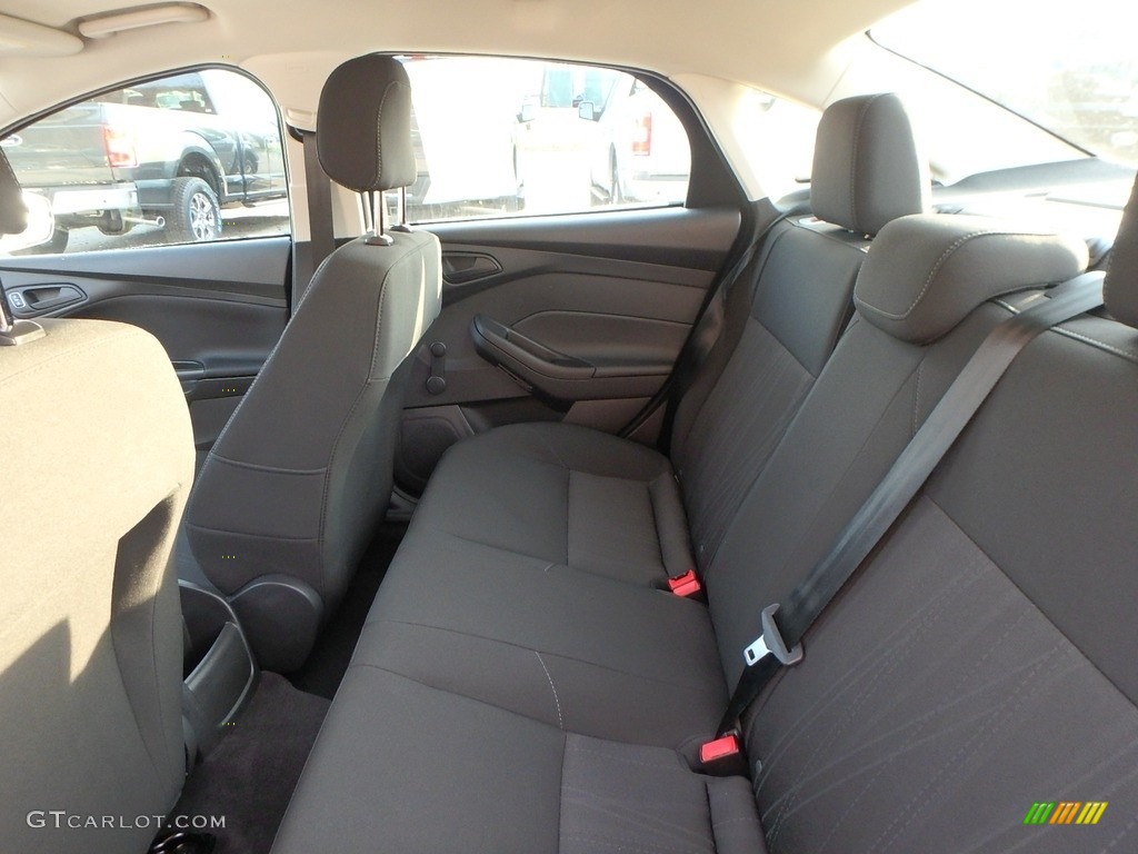 2018 Ford Focus S Sedan Rear Seat Photo #124321553