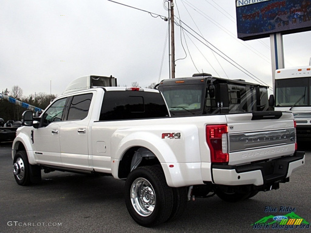 2017 F450 Super Duty Platinum Crew Cab 4x4 - White Platinum / Black/Brunello photo #3