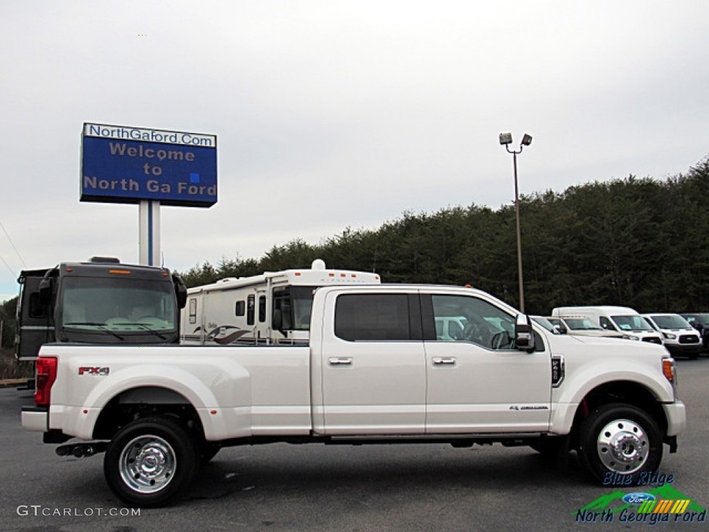 2017 F450 Super Duty Platinum Crew Cab 4x4 - White Platinum / Black/Brunello photo #6