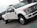 White Platinum - F450 Super Duty Platinum Crew Cab 4x4 Photo No. 37