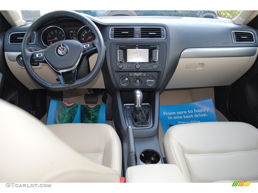 2015 Jetta SE Sedan - Black / Cornsilk Beige photo #13
