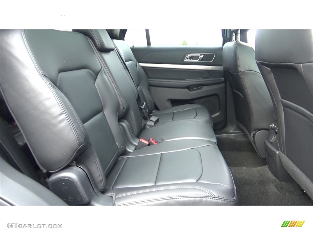 2018 Explorer XLT 4WD - Burgundy Velvet / Ebony Black photo #24