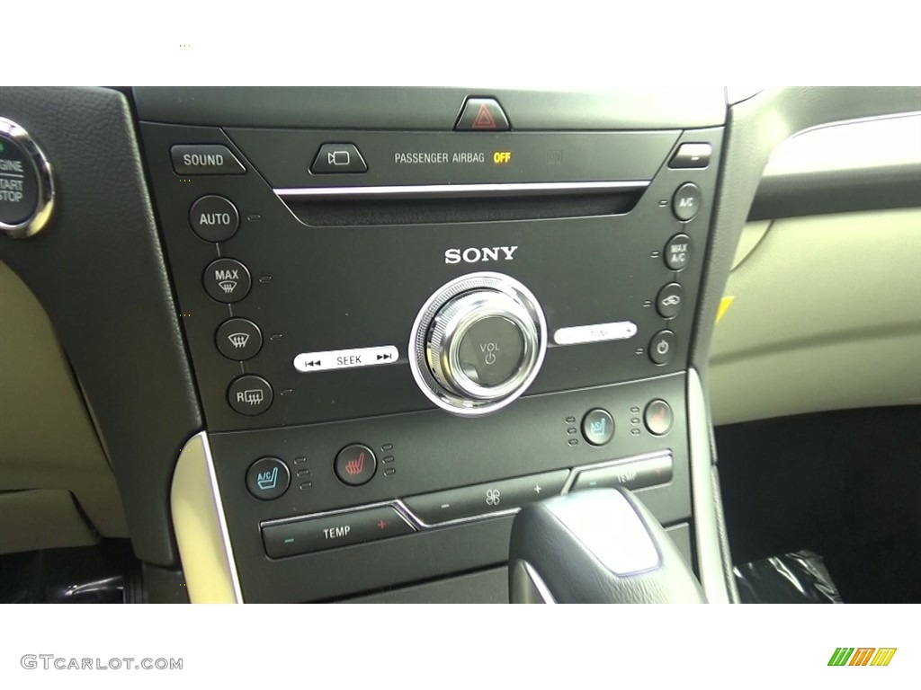 2018 Ford Edge Titanium AWD Controls Photo #124329407