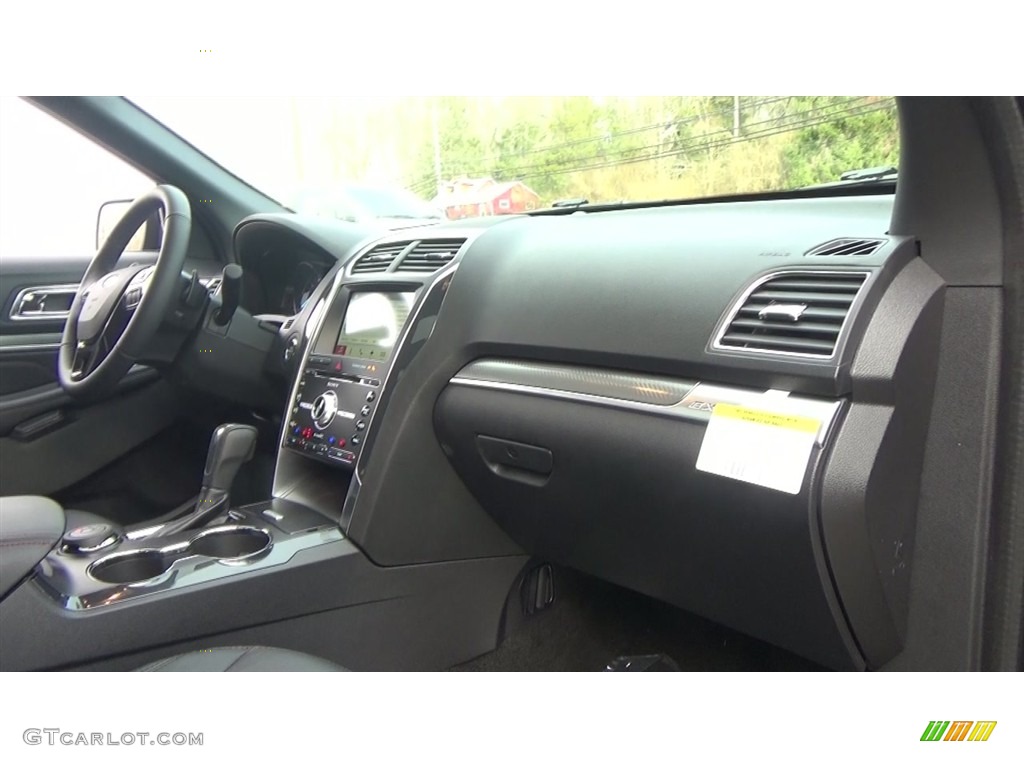 2017 Explorer Sport 4WD - Shadow Black / Ebony Black photo #26