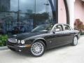 Ebony Black - XJ XJ8 Photo No. 16